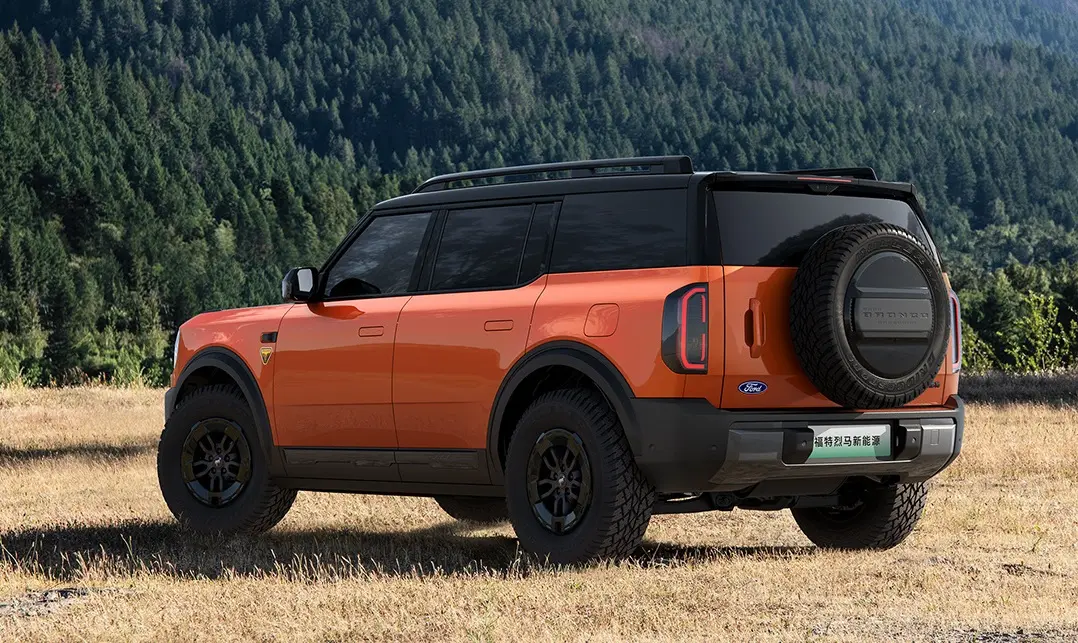 Ford unveils the electric and EREV Bronco in China with a BYD 105 kWh battery, 650 km range, AWD system, and advanced lidar tech for semi autonomous driving.