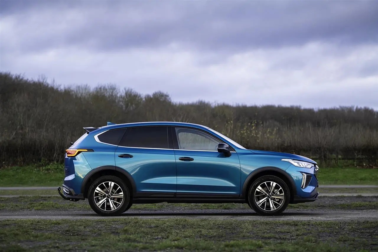 Discover the Haval Jolion Pro 2025 in Saudi Arabia with full details on design, performance, fuel economy, trims, pricing, and real world driving impressions.