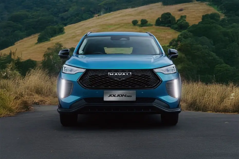 Discover the Haval Jolion Pro 2025 in Saudi Arabia with full details on design, performance, fuel economy, trims, pricing, and real world driving impressions.