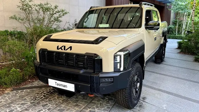 Explore the 2026 Kia Tasman XPro with advanced off road tech, powerful engines, smart driving systems, and remote parking, starting from 192,390 SAR. 