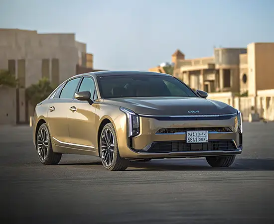 Find out the top full size sedans in Saudi Arabia for 2025, including Kia K8, Hyundai Azera, Lexus ES, and Genesis G90, with full specs, trims, and prices.