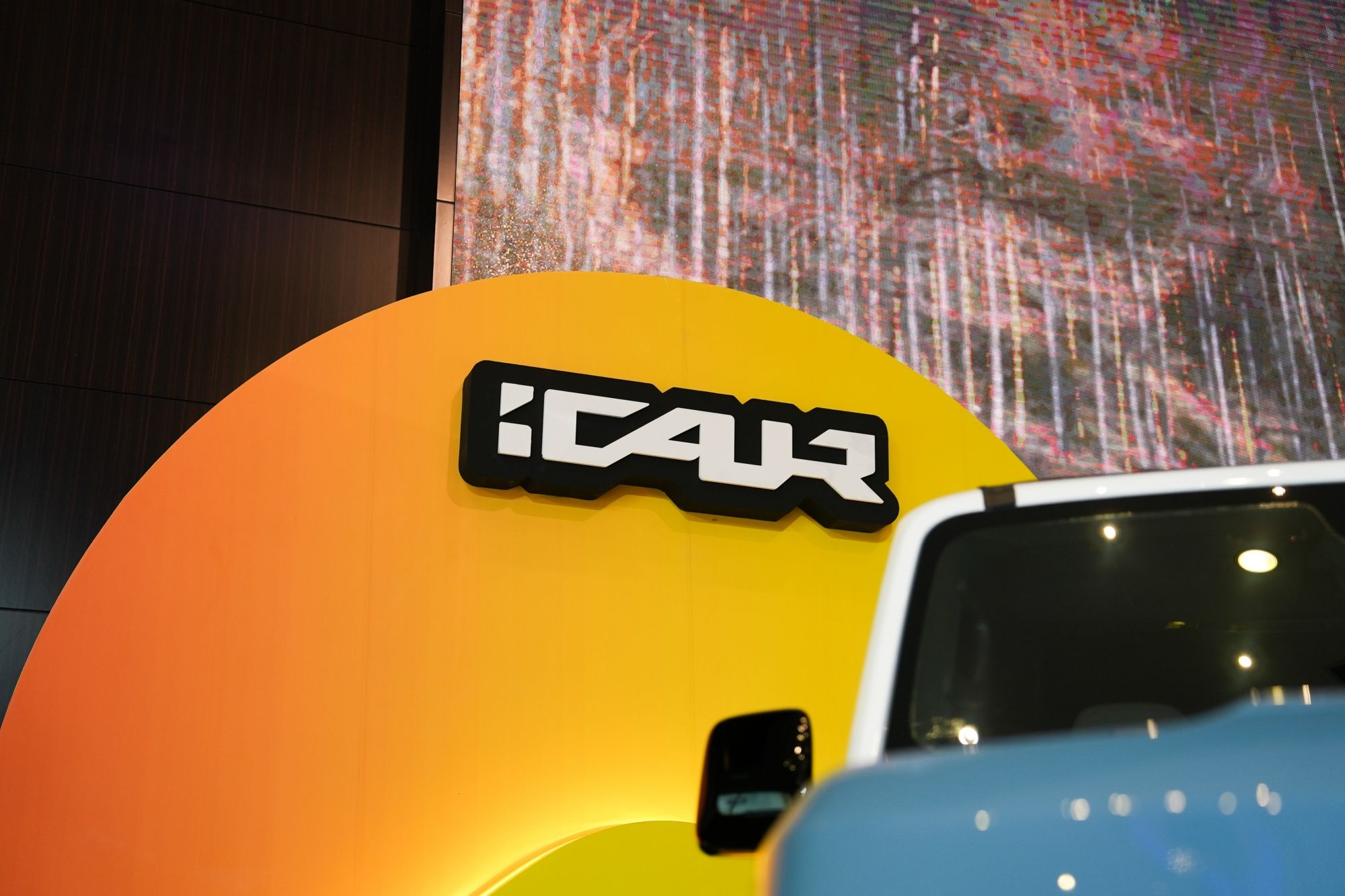 شيري تطلق iCAUR V23 و03T في دبي رسميًا بتصميم عصري وتقنيات ذكية، لتبدا علامة iCAUR مسيرتها في الخليج بسيارات كهربائية موجهة للسوق المحلي الباحث عن الابتكار.