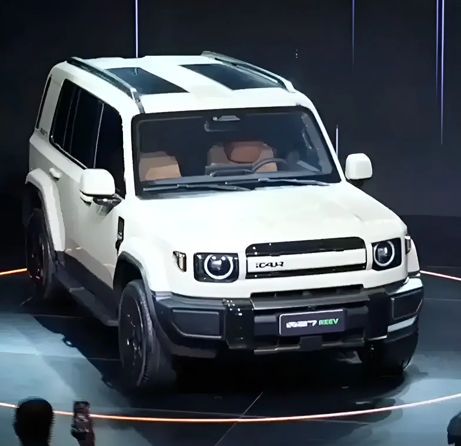 الكشف العالمي عن iCAR V27 2025 من دبي بتصميم اوف رود فاخر، ومدى كهربائي يصل الى 200 كم، ونظام دفع رباعي بقوة 449 حصان، بسعر يبدا من 102,000 ريال سعودي.