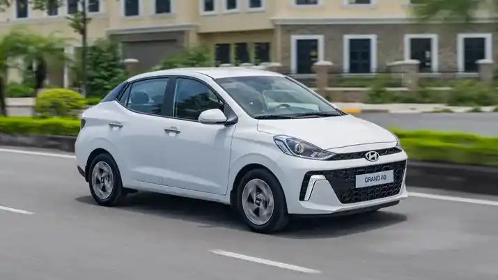 Explore the best 2025 Korean cars under 70,000 SAR in Saudi Arabia with full specs and price comparisons between the Hyundai i10, Accent, and Kia Pegas.