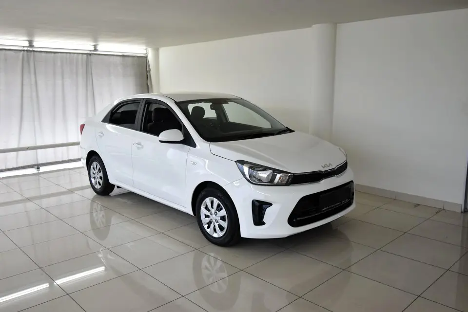 Explore the best 2025 Korean cars under 70,000 SAR in Saudi Arabia with full specs and price comparisons between the Hyundai i10, Accent, and Kia Pegas.