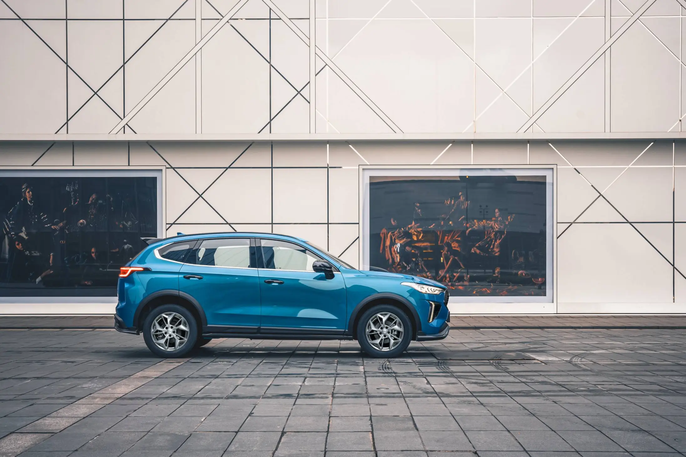 Discover the new 2025 Haval Jolion Pro in Saudi Arabia with a bold design, smart tech, a turbo engine, and a 6 year warranty starting from 87,285 SAR.