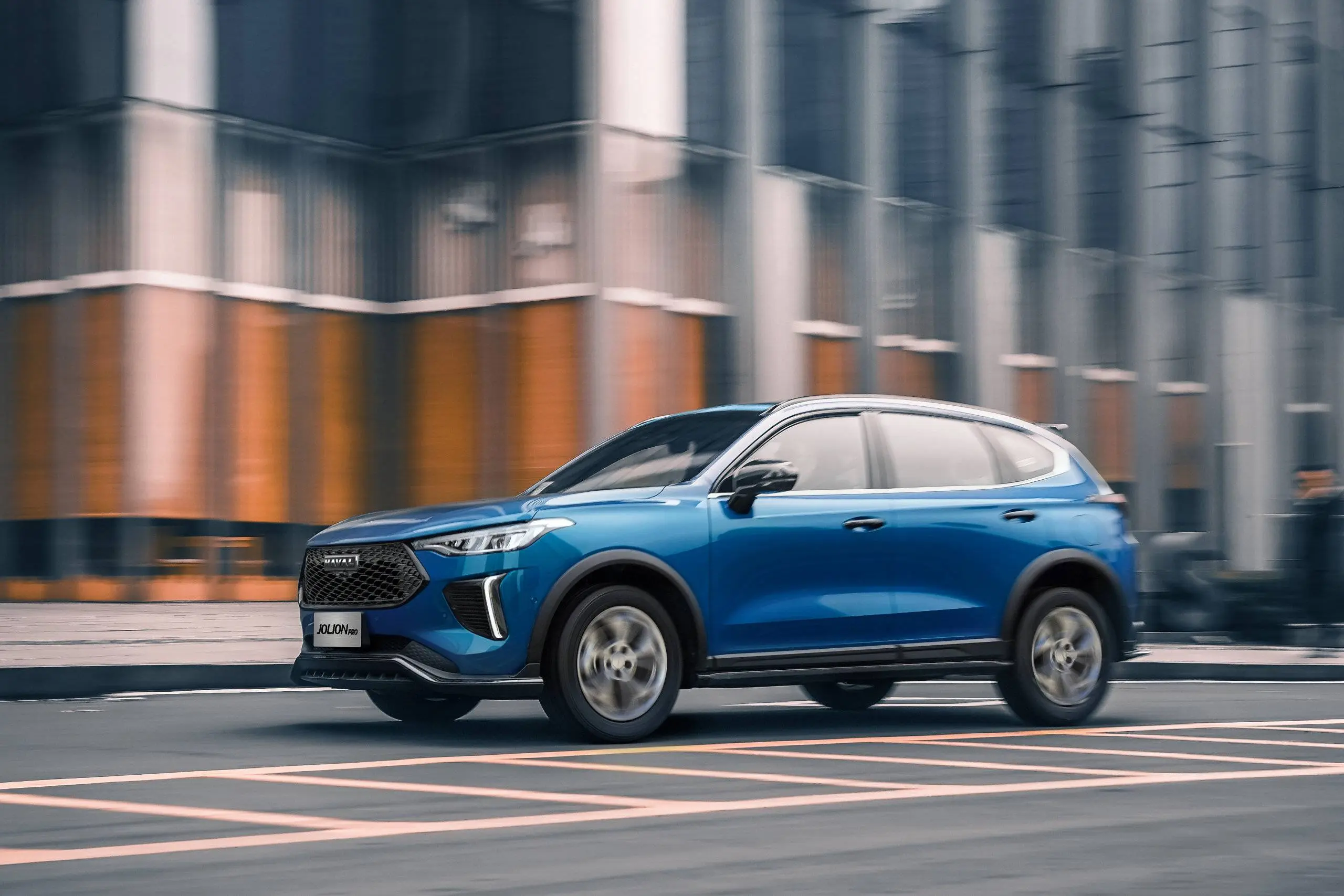 Discover the new 2025 Haval Jolion Pro in Saudi Arabia with a bold design, smart tech, a turbo engine, and a 6 year warranty starting from 87,285 SAR.