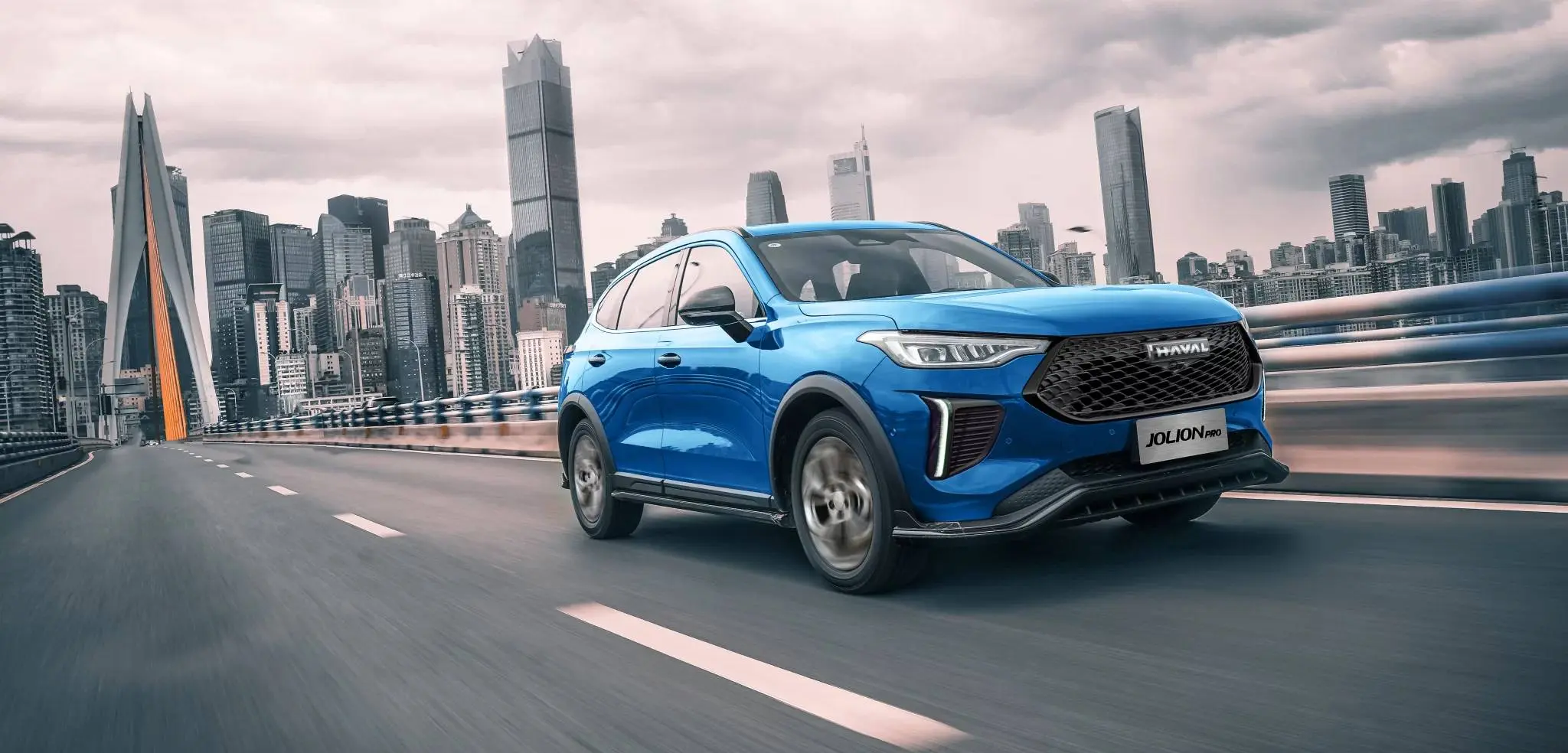 Discover the new 2025 Haval Jolion Pro in Saudi Arabia with a bold design, smart tech, a turbo engine, and a 6 year warranty starting from 87,285 SAR.