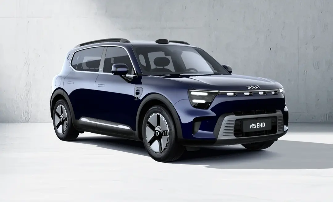 Smart unveils the new #5 PHEV with over 1600 km range, combining sleek design, hybrid power, and long distance efficiency for drivers in the GCC region.