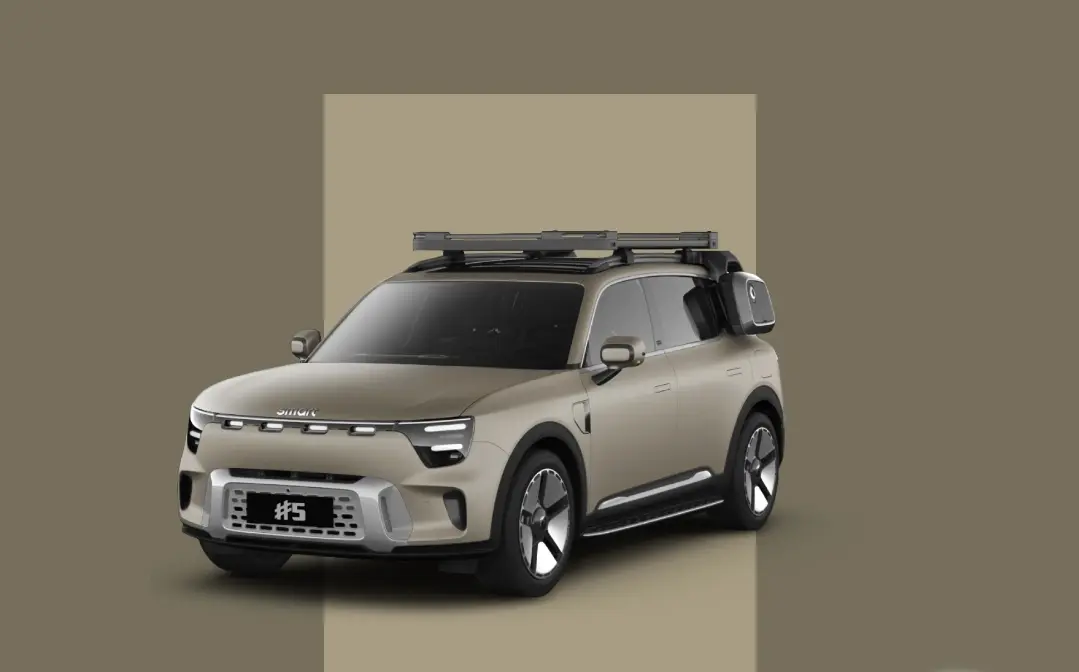 Smart unveils the new #5 PHEV with over 1600 km range, combining sleek design, hybrid power, and long distance efficiency for drivers in the GCC region.