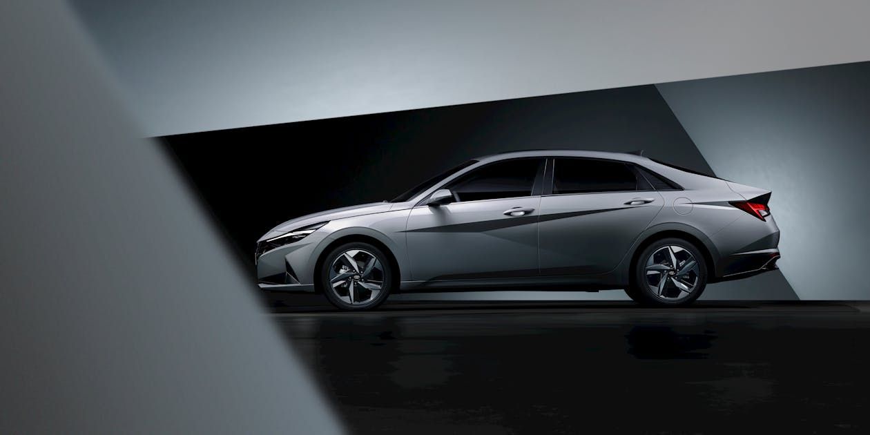 Discover Hyundai Avante: Reliable, Affordable Sedan with Modern Features. Key Highlights: Specs, Safety, Value. Perfect for Families and Commuters. 