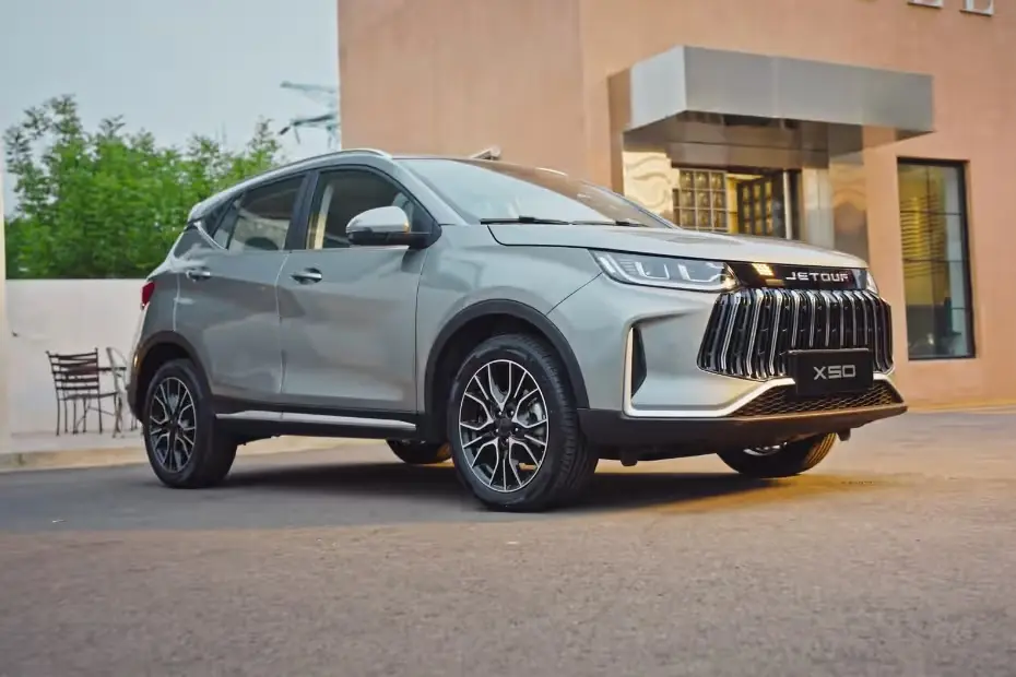Discover the best Jetour 2025 SUVs in Saudi Arabia with full specs and prices, from compact crossovers to premium family SUVs, offering options for every budget