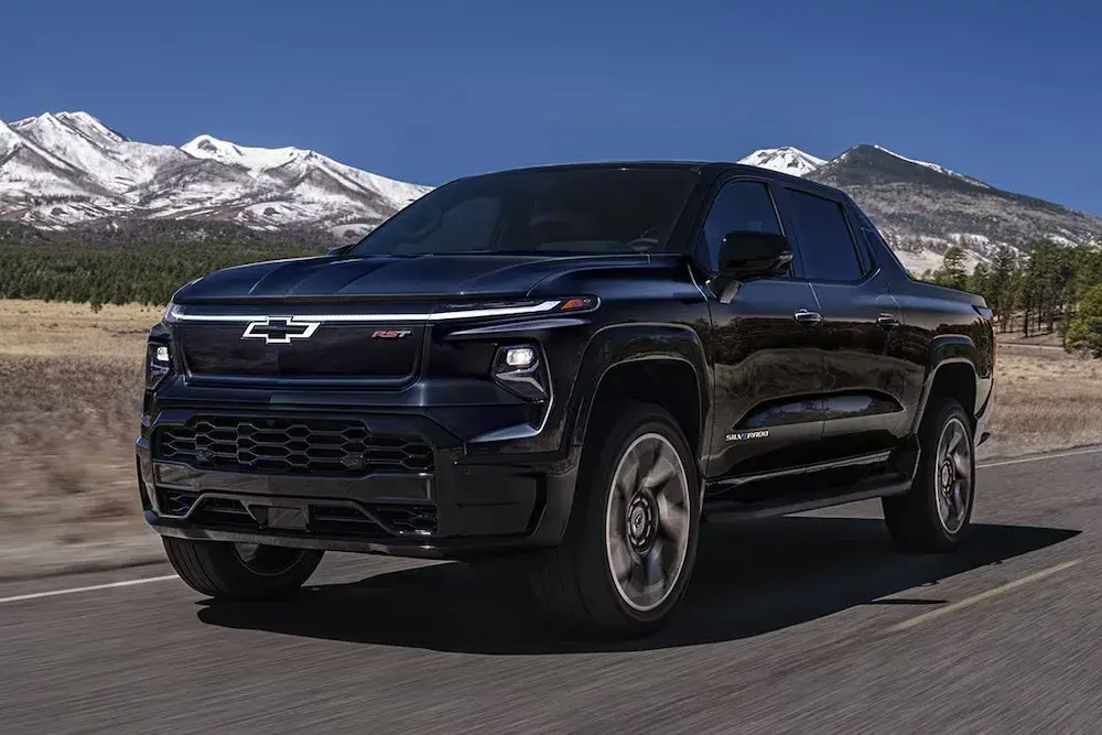 Chevrolet Silverado EV breaks world record with 1705 km on one charge, exceeding official range by 214 percent and proving its electric technology leadership
