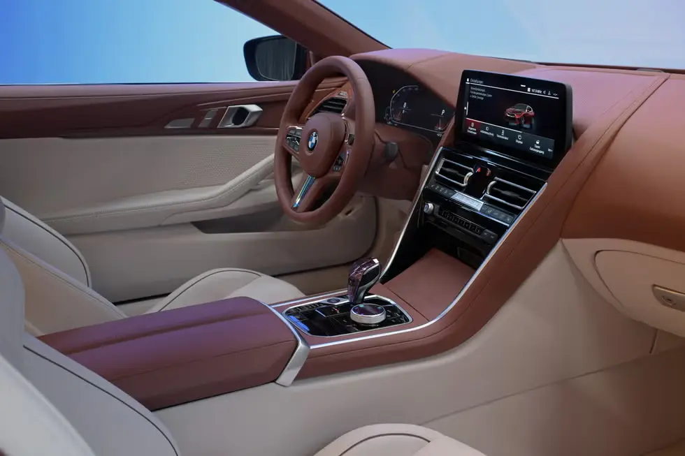 BMW Speedtop 2025 sold out within hours of launch, featuring an exclusive design, limited production, a 617 hp V8 engine, and a price exceeding 1.9 million AED.