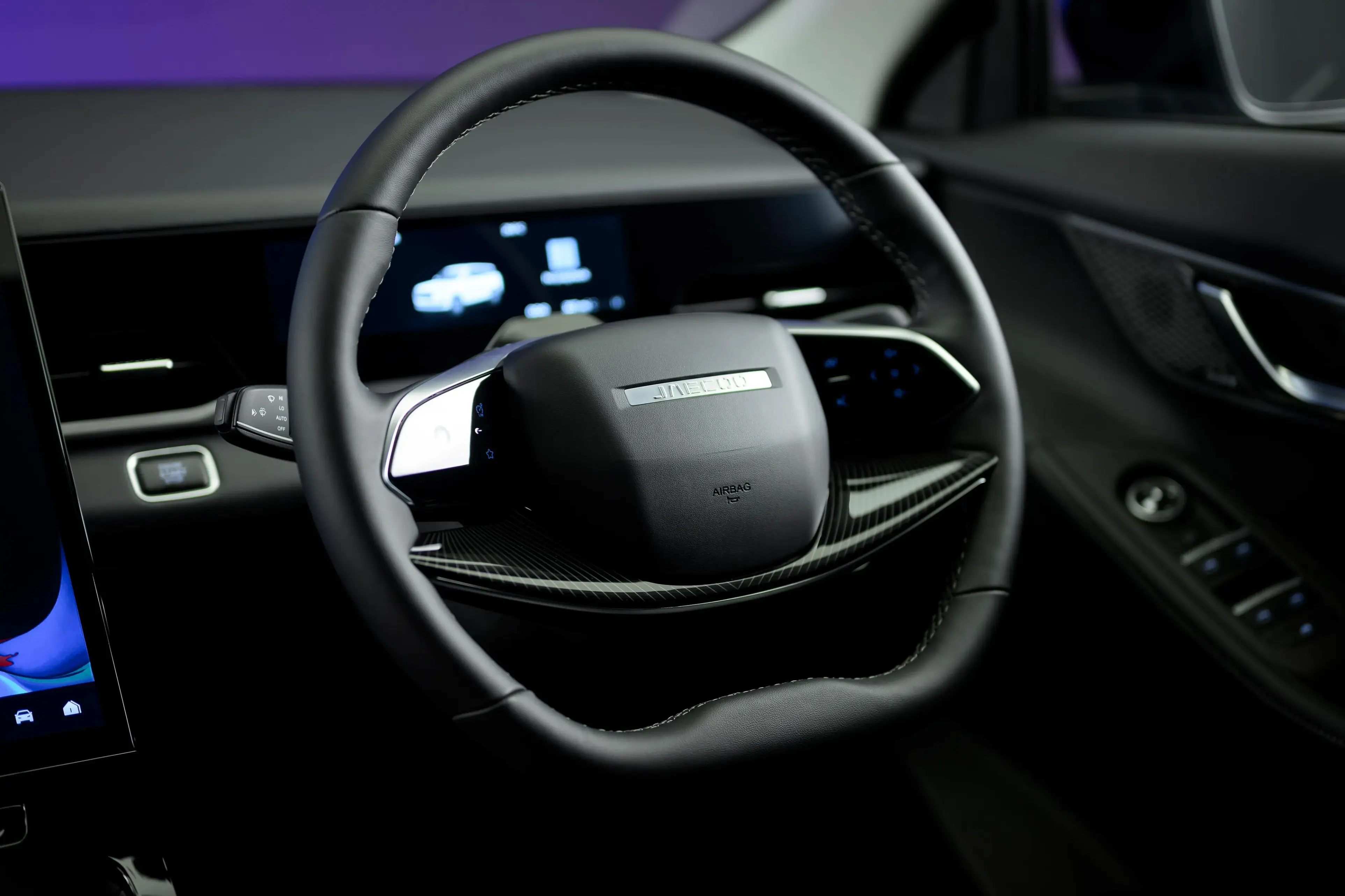 The Jaecoo J5 2025 debuts in Riyadh and heads to the UAE with a special edition blending elegance, advanced tech, and light off road capability for GCC drivers.