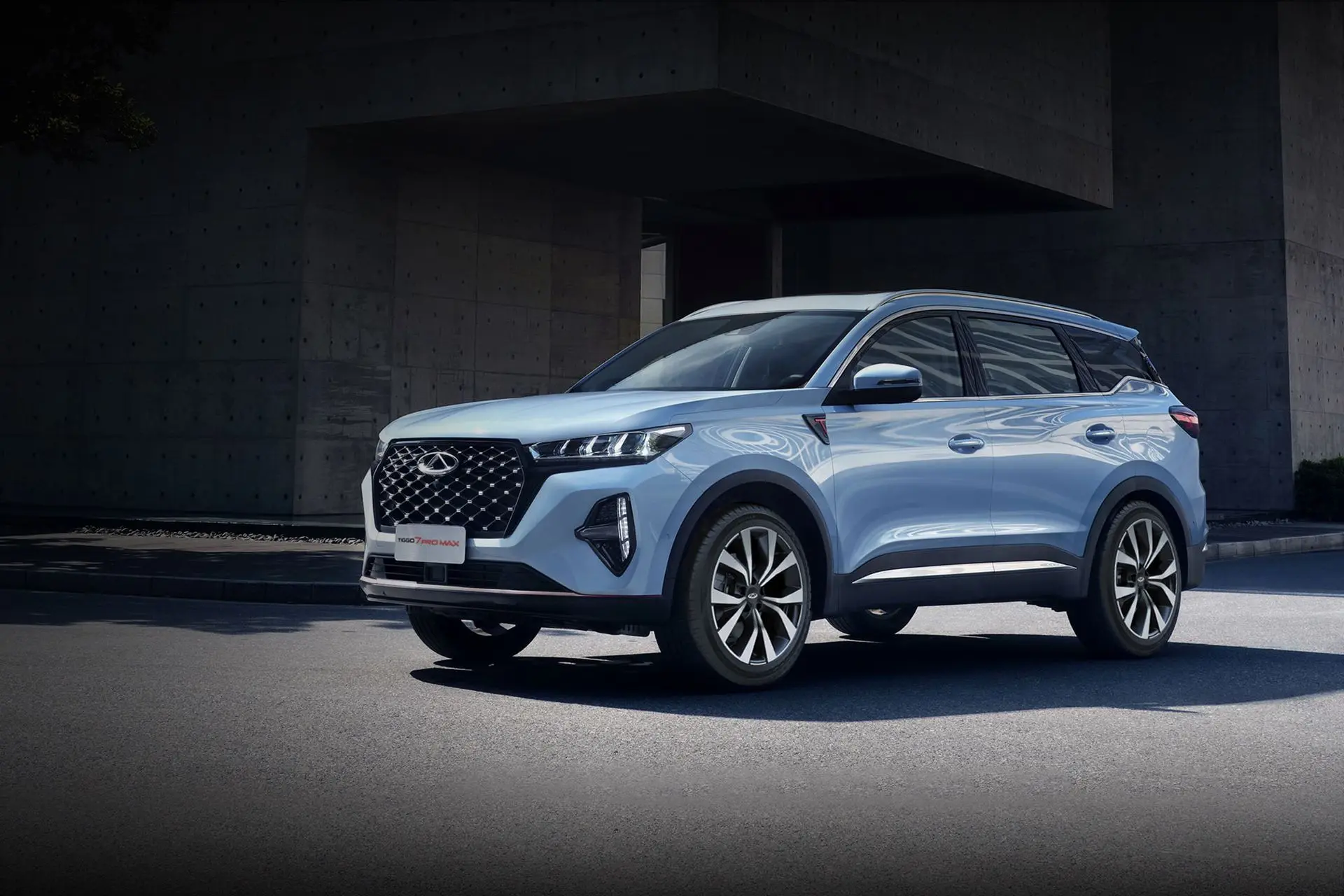 Chery Tiggo 7 Pro Max Luxury 2025 in Saudi Arabia offers stylish design, advanced tech, turbo performance, premium comfort, safety features, and long warranty.