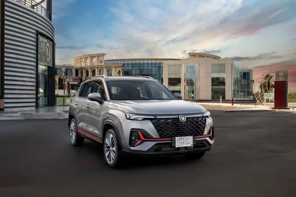 Discover the best and most affordable Chinese SUVs in Saudi Arabia 2025 with full specs and prices, offering modern design, advanced tech, and great efficiency.