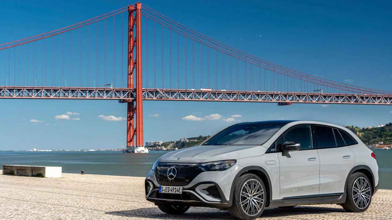 Mercedes Moves Toward the Future: Final End to EQE and SUV Sedan Production by 2026 and a New Electric Strategy