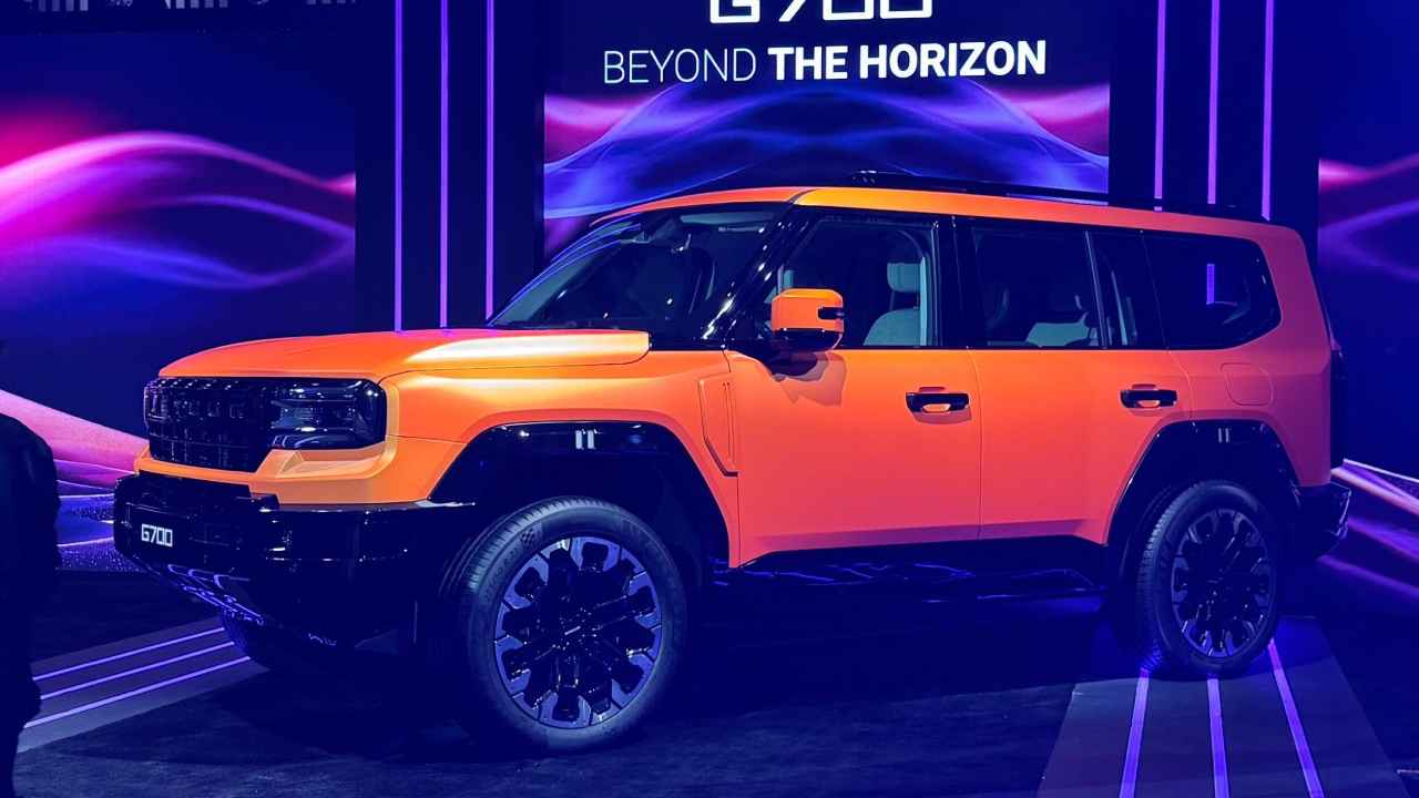 Jetour G700 Shakes Up Dubai: The Hybrid SUV Redefining Luxury and Adventure