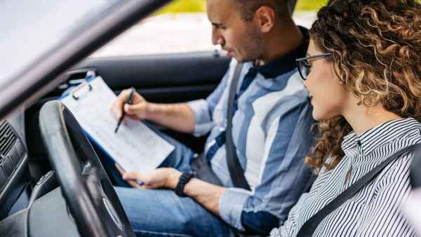Ajman Driving Academy Reviews: Your Essential Guide