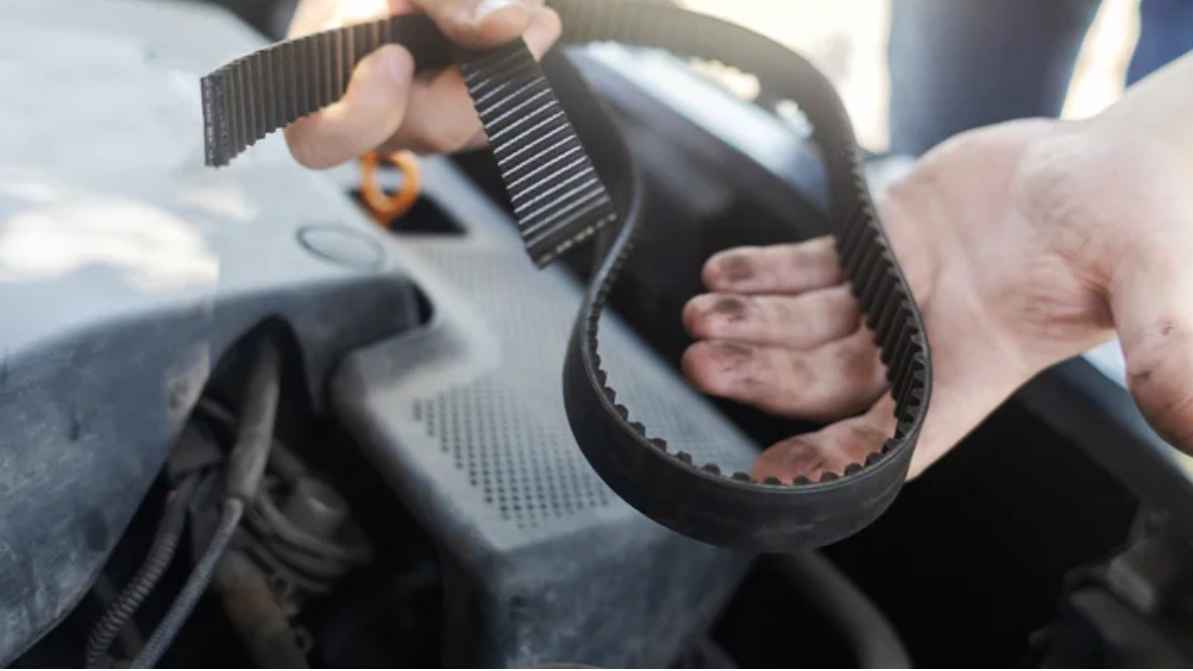 The Belt in the Bath: How Wet Timing Belts Became the Engine’s Most Controversial Innovation