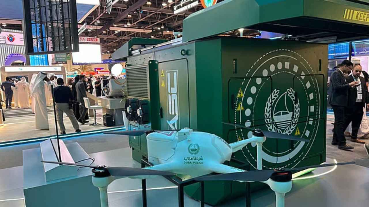 غيث AI: دورية الشرطة الذكية بالدورنات وتقنيات الذكاء الاصطناعي في الإمارات