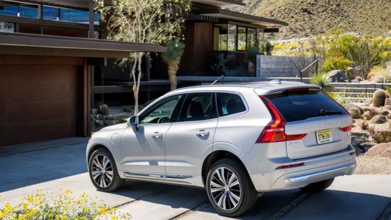 Volvo Sued Over Tailgate Sensor: When Smart Features Backfire and Safety Fails