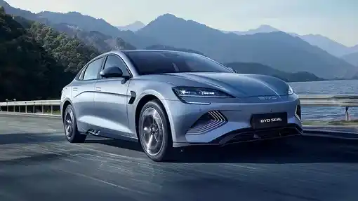 BYD Seal vs Tesla Model 3 2025 Comparison in Saudi Arabia