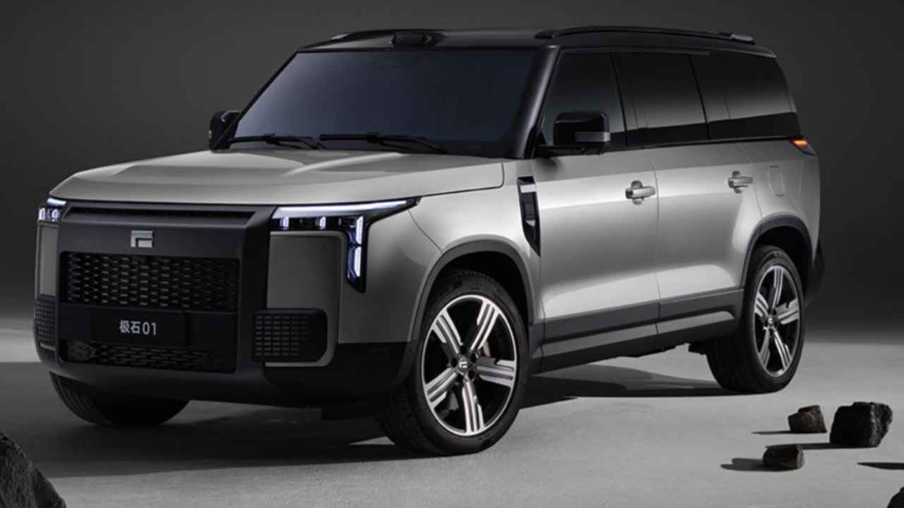 روكس 01: SUV هجينة تعيد اختراع الفخامة والمغامرة—قوة جديدة تنافس العمالقة وتفتح عالماً من التقنية والراحة﻿