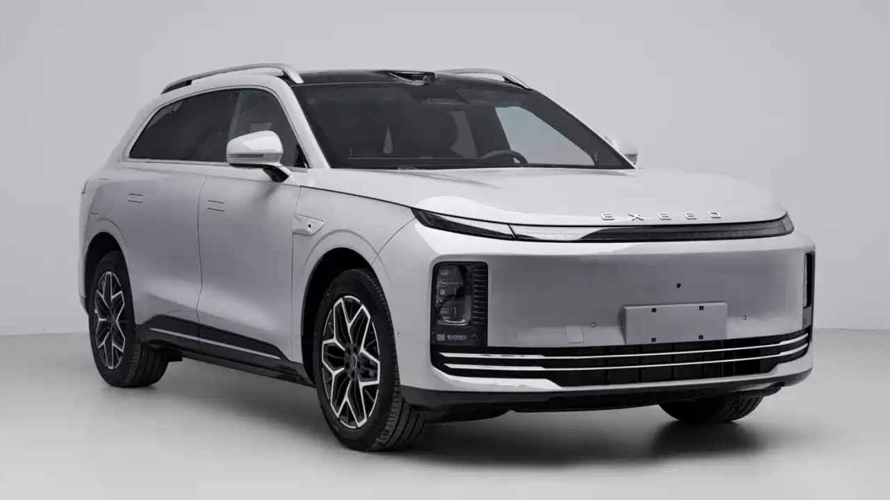 إكسيد ET7 2026: قمة الذكاء والرفاهية والتقنيات الكهربائية بخيارين للدفع في عالم السيارات الفاخرة
