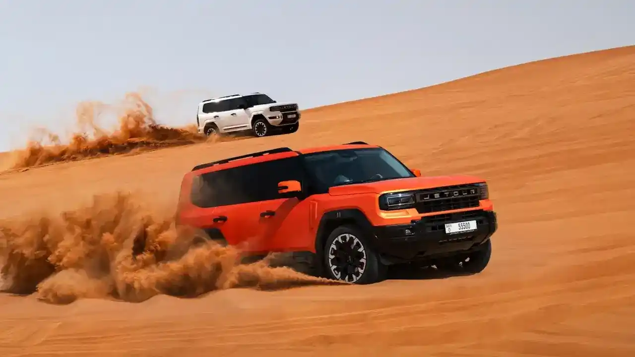 جيتور G700 الجديدة تدشن حضورها في دبي: عصر جديد للسيارات الاس يو في