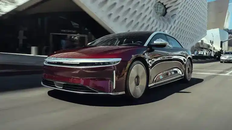 Best Electric Cars for Long Distance Drives in the UAE 2025