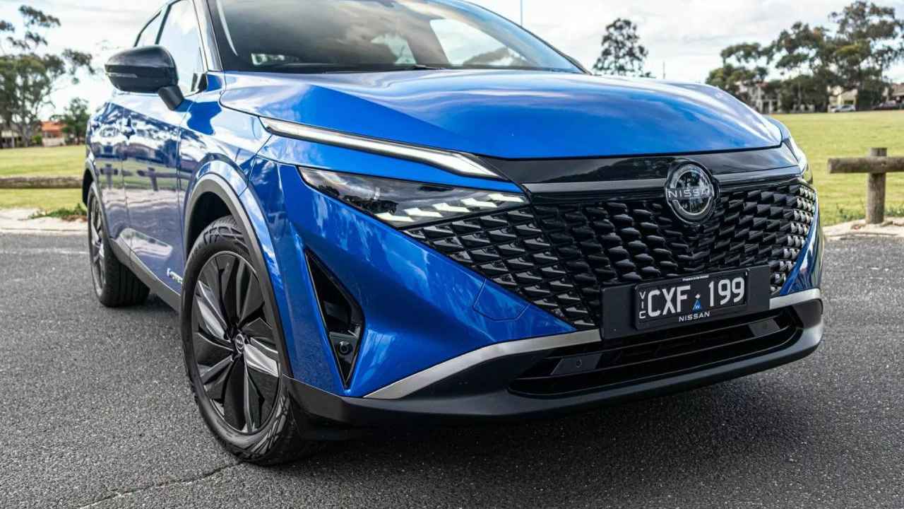 Qashqai In The Crowd Of Compact Crossovers