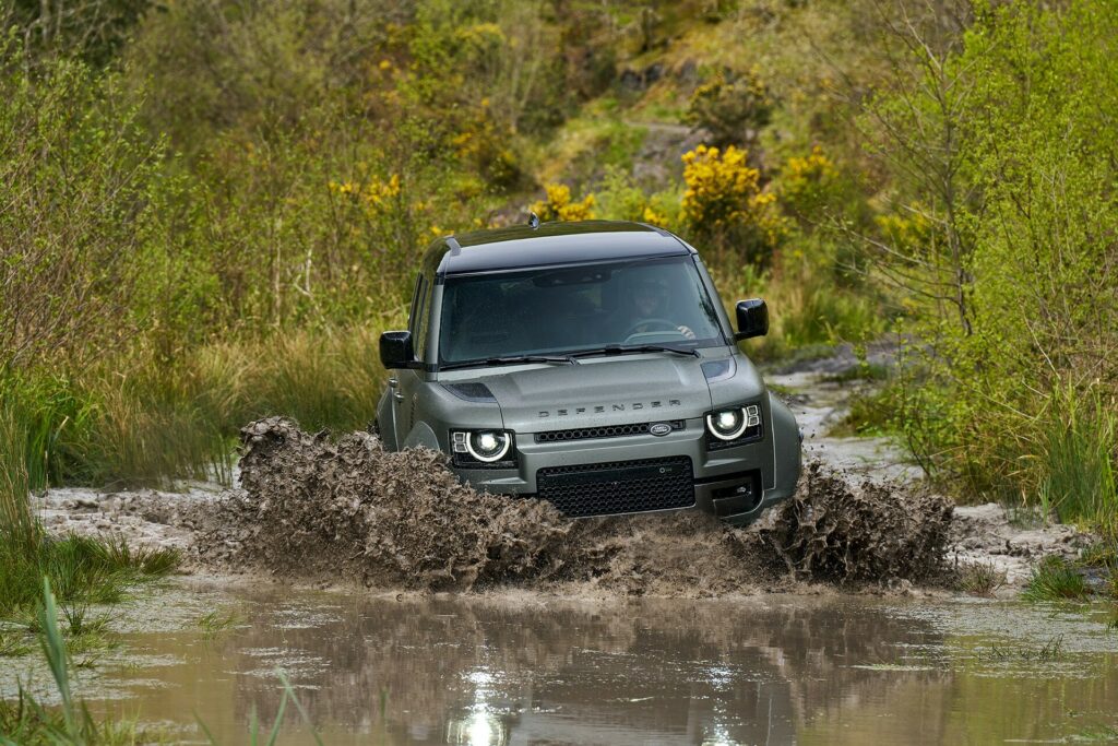 Land-Rover-Defender-OCTA-2-24-1024x683-1.jpg