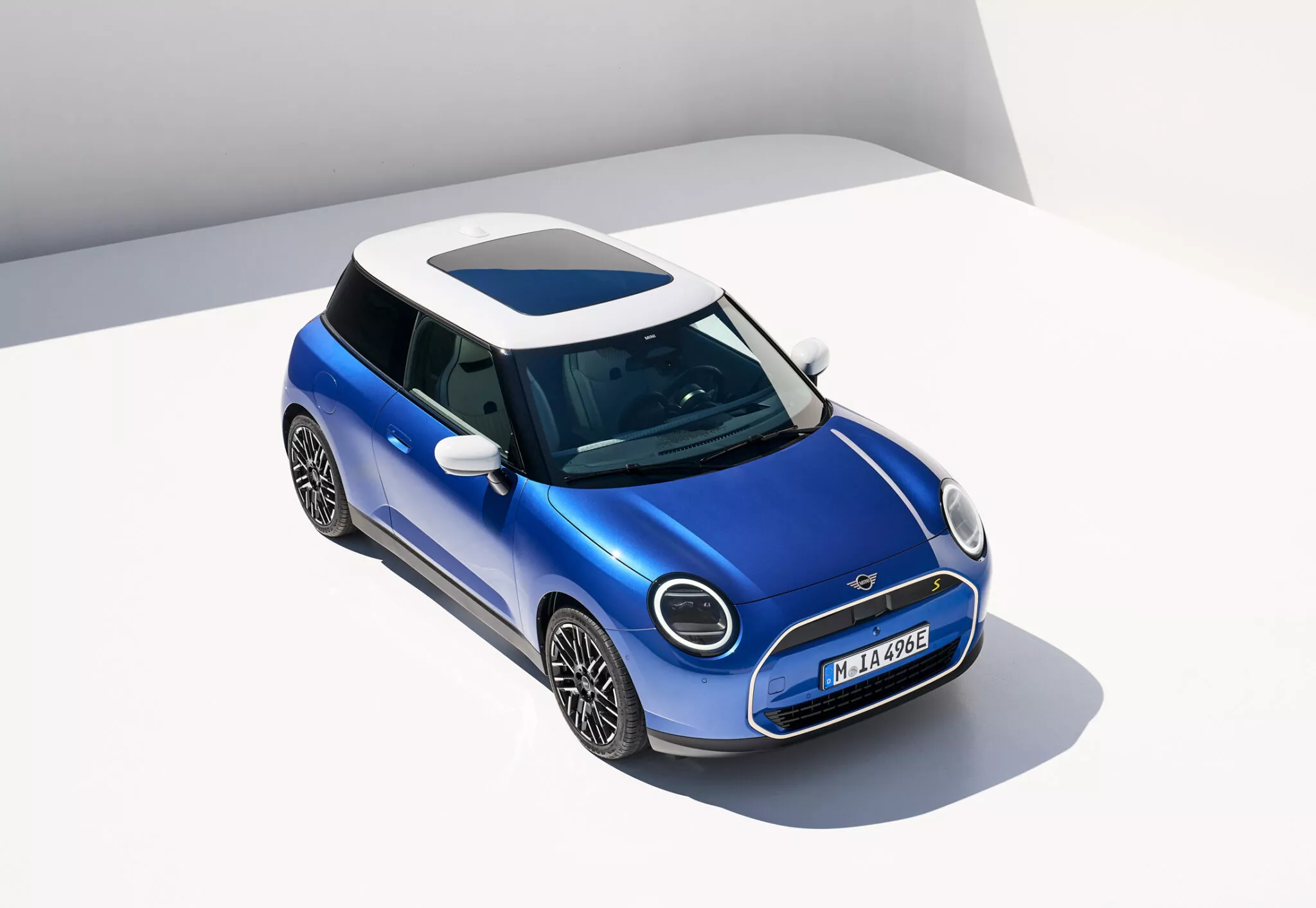 Unveiling the All-New Electric Mini Cooper: A Fusion of Power and Luxury