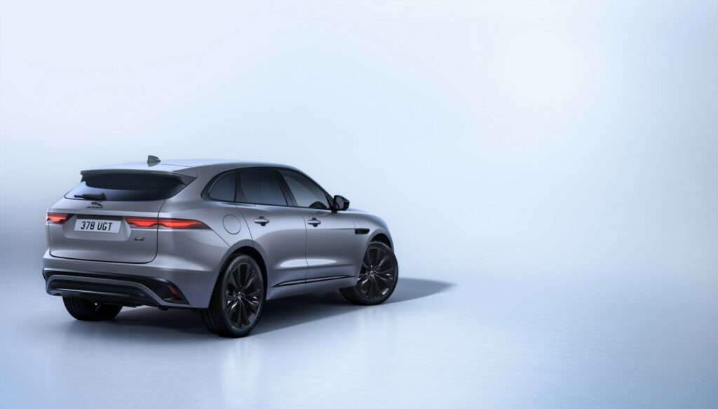 وداعاً لسيارة F-Pace، جاكوار تكشف عن طرازات خاصة