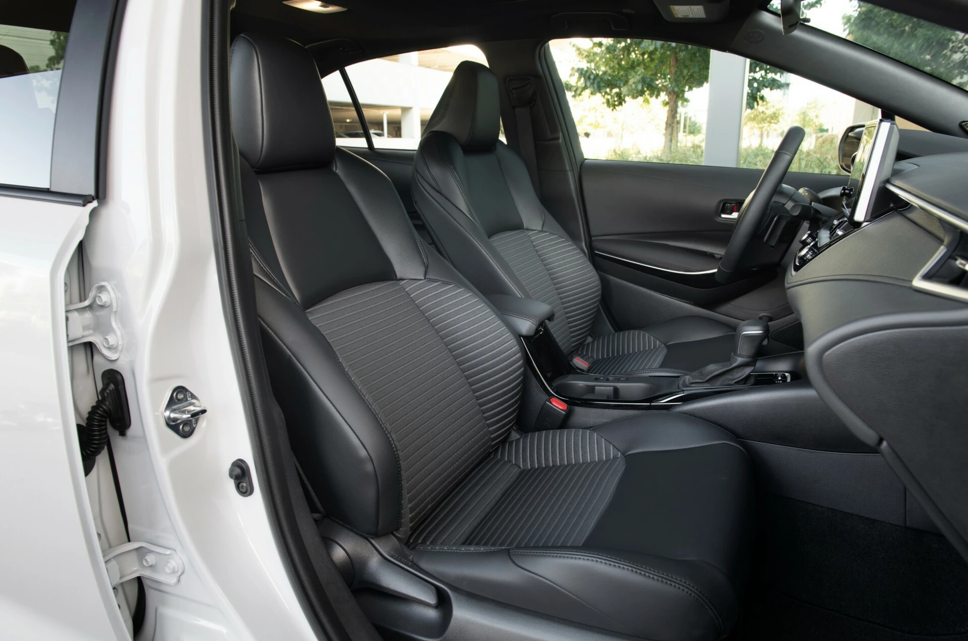 2025ToyotaCorollaIntroducesFXSpecialEditionStartingat22,000