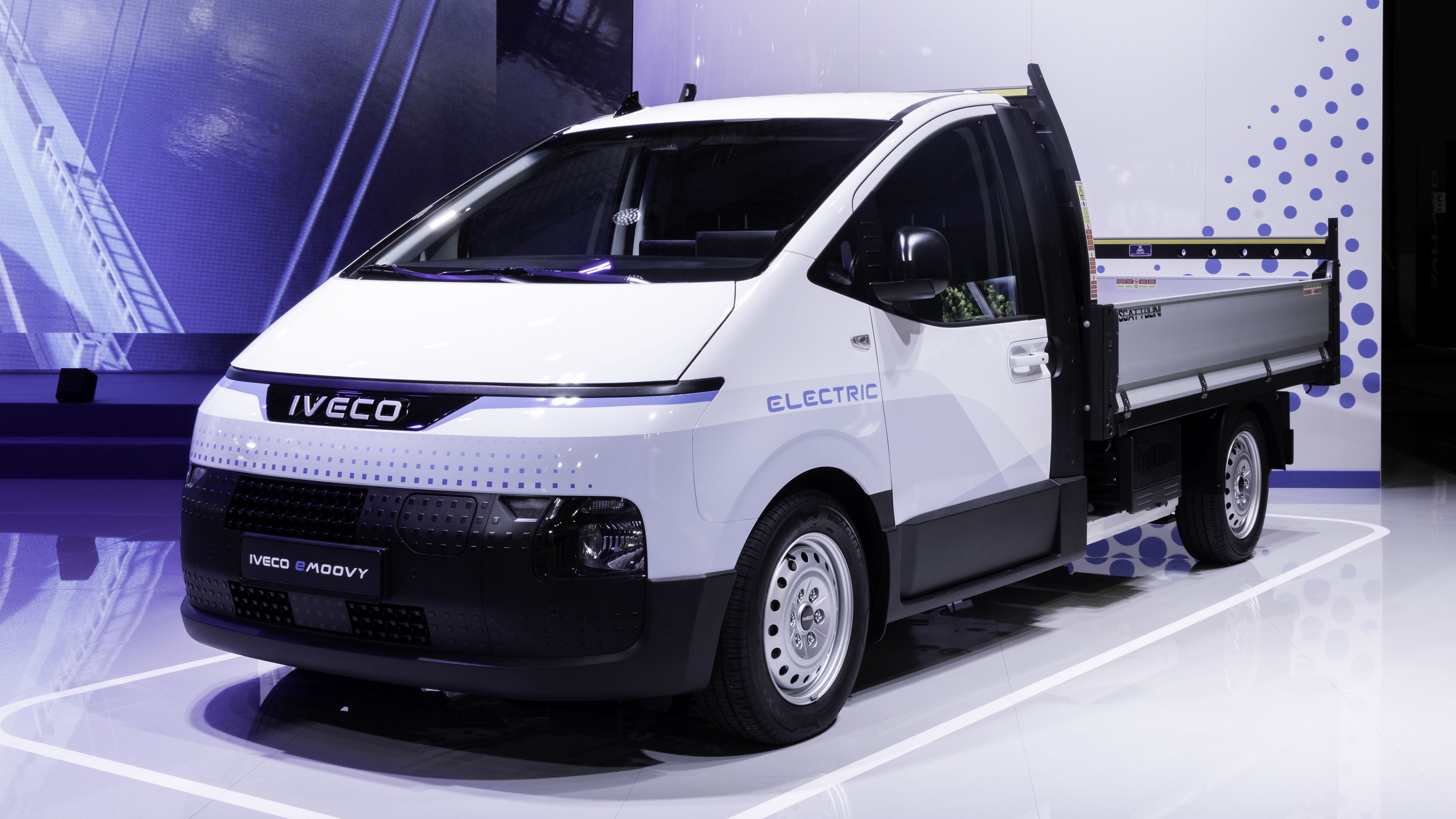 Iveco Launches All-Electric Light Commercial Vehicle eMoovy