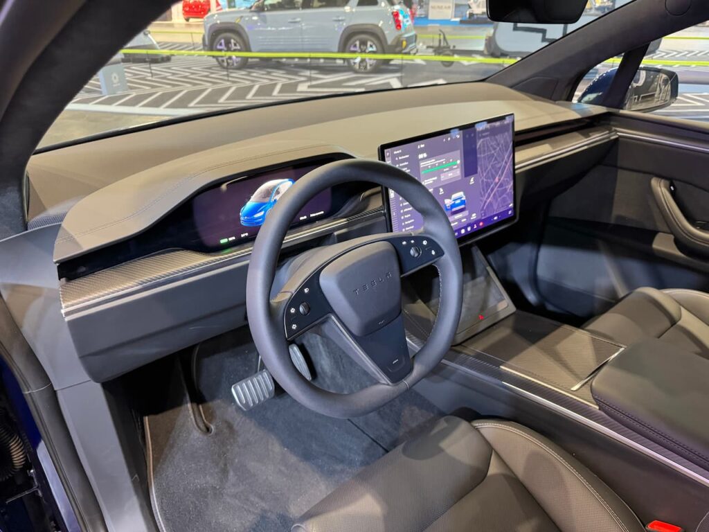 2024 Tesla Model X Plaid Interior