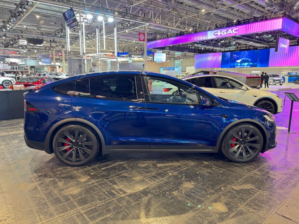 2024 Tesla Model X Plaid Side