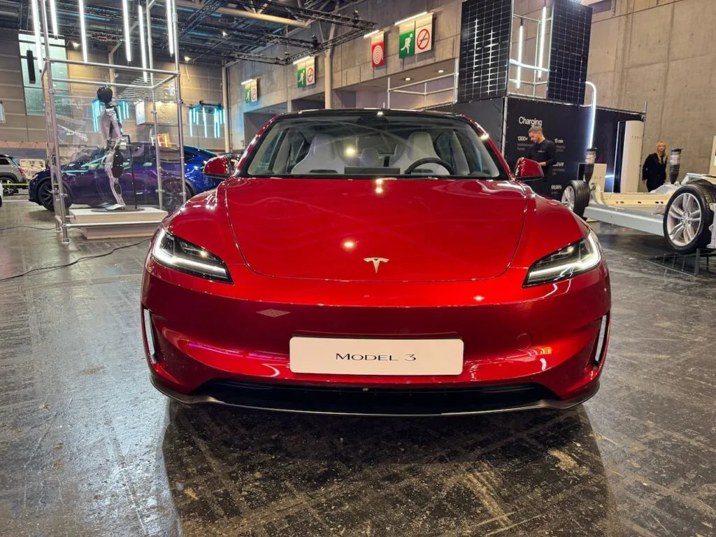 2024 Tesla Model 3 Performance at MONDIAL DE L'AUTO 2024