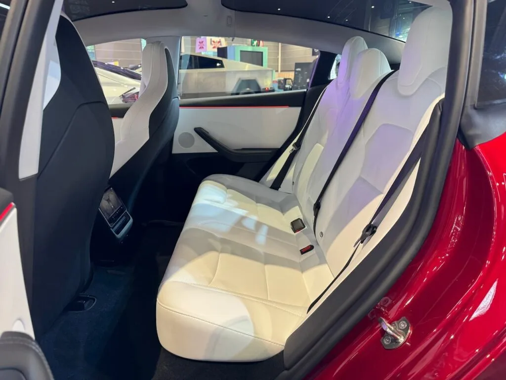 2024 Tesla Model 3 Performance at MONDIAL DE L'AUTO 2024