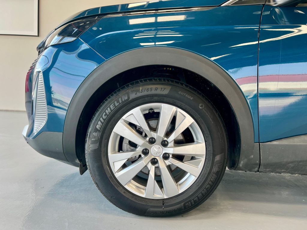 Peugeot 3008 2025 1.6L