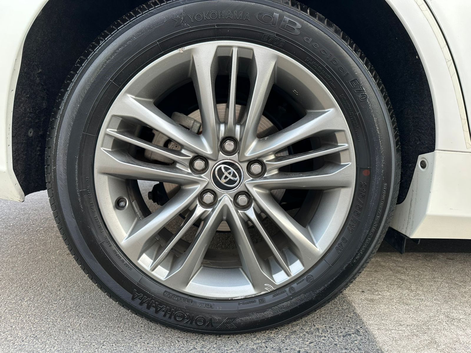 Toyota Camry 2016 2500L