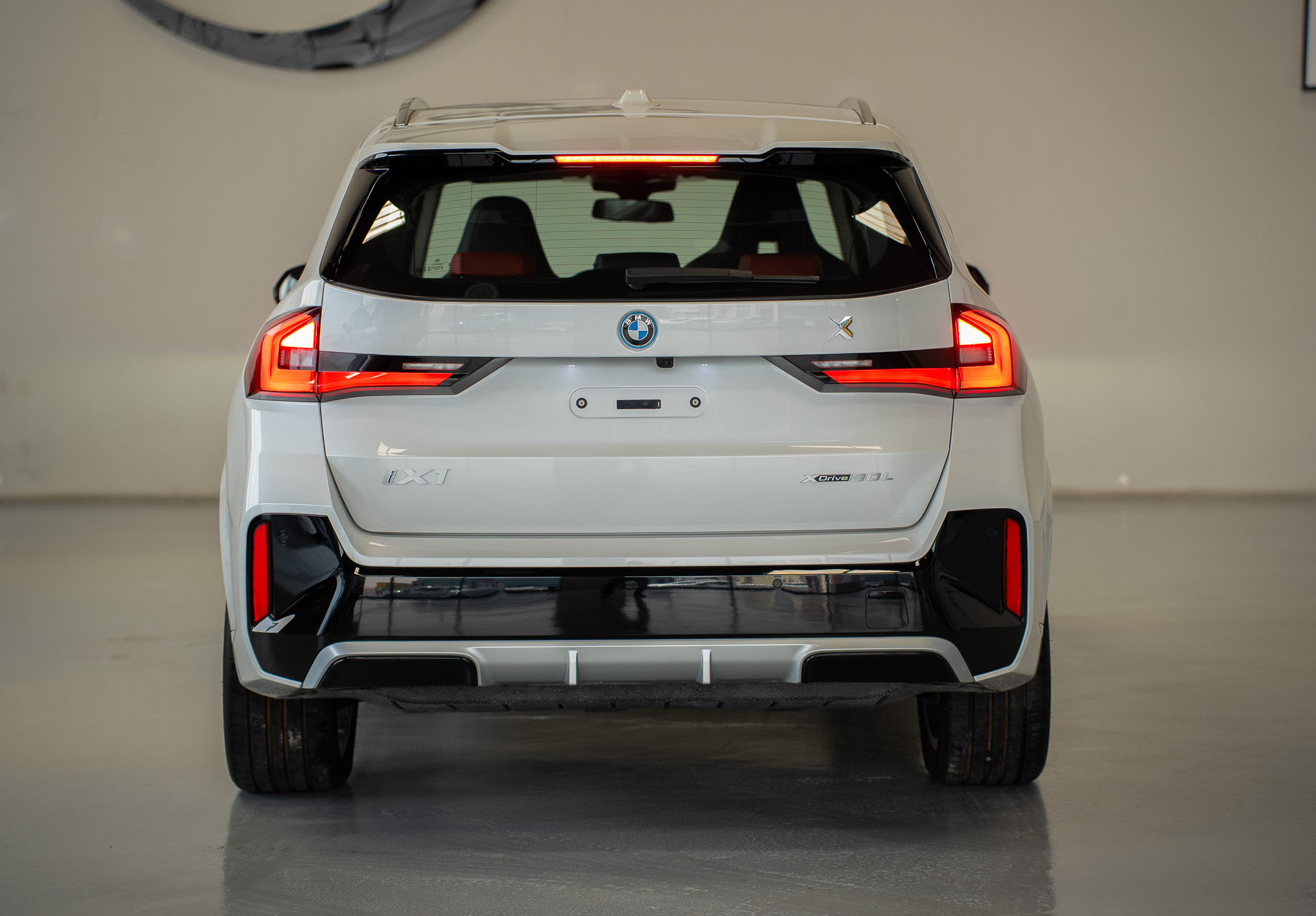 BMW iX1 2025