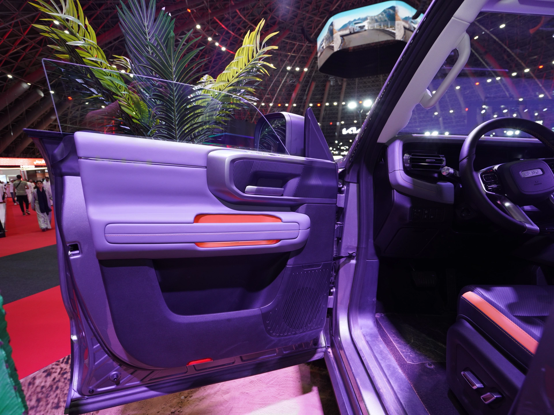 Discover BAIC BAIC BJ40 Exterior Interior Images.Find all aspects and details of cars.