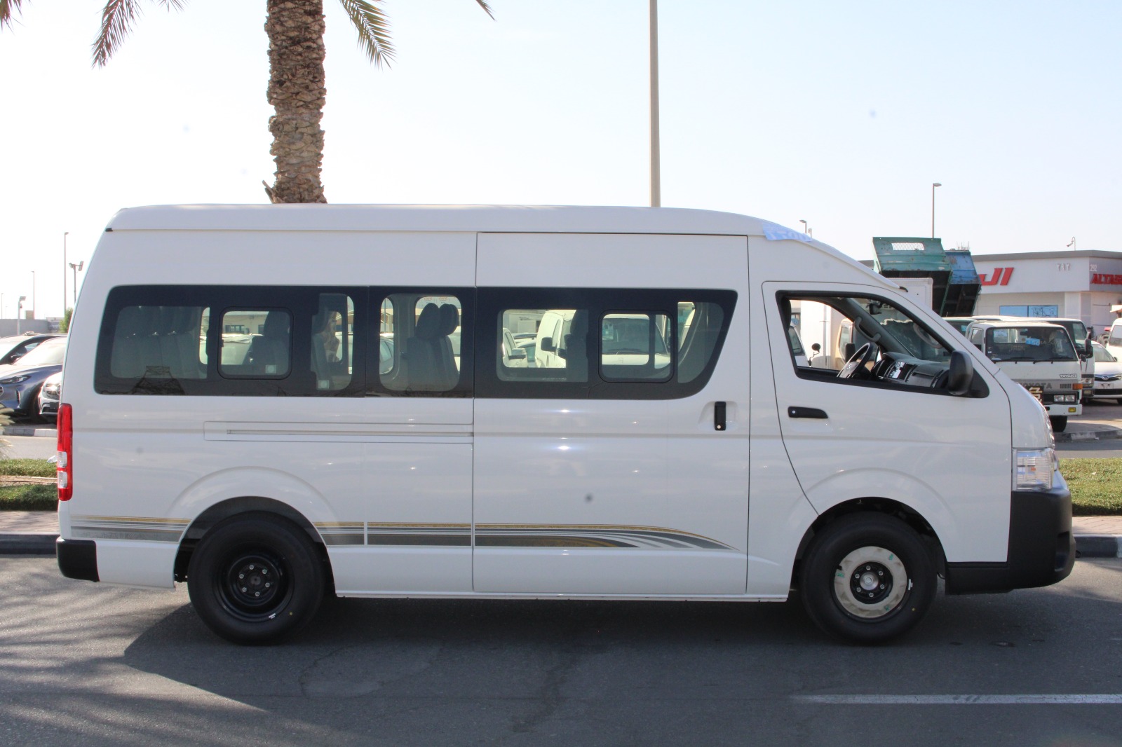 تويوتا هاياس 2025 2.7L