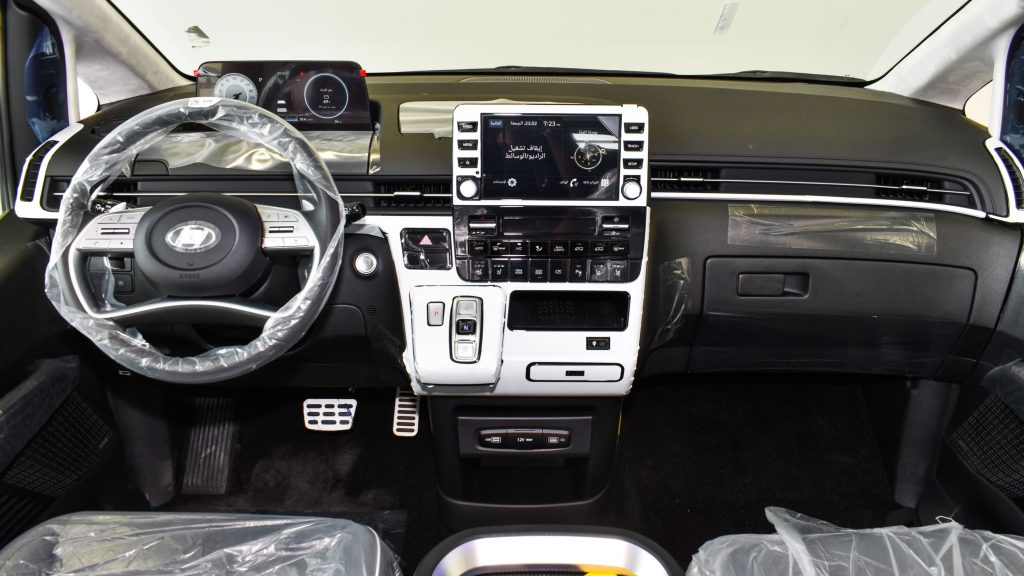 Hyundai Staria 2025 3.5L