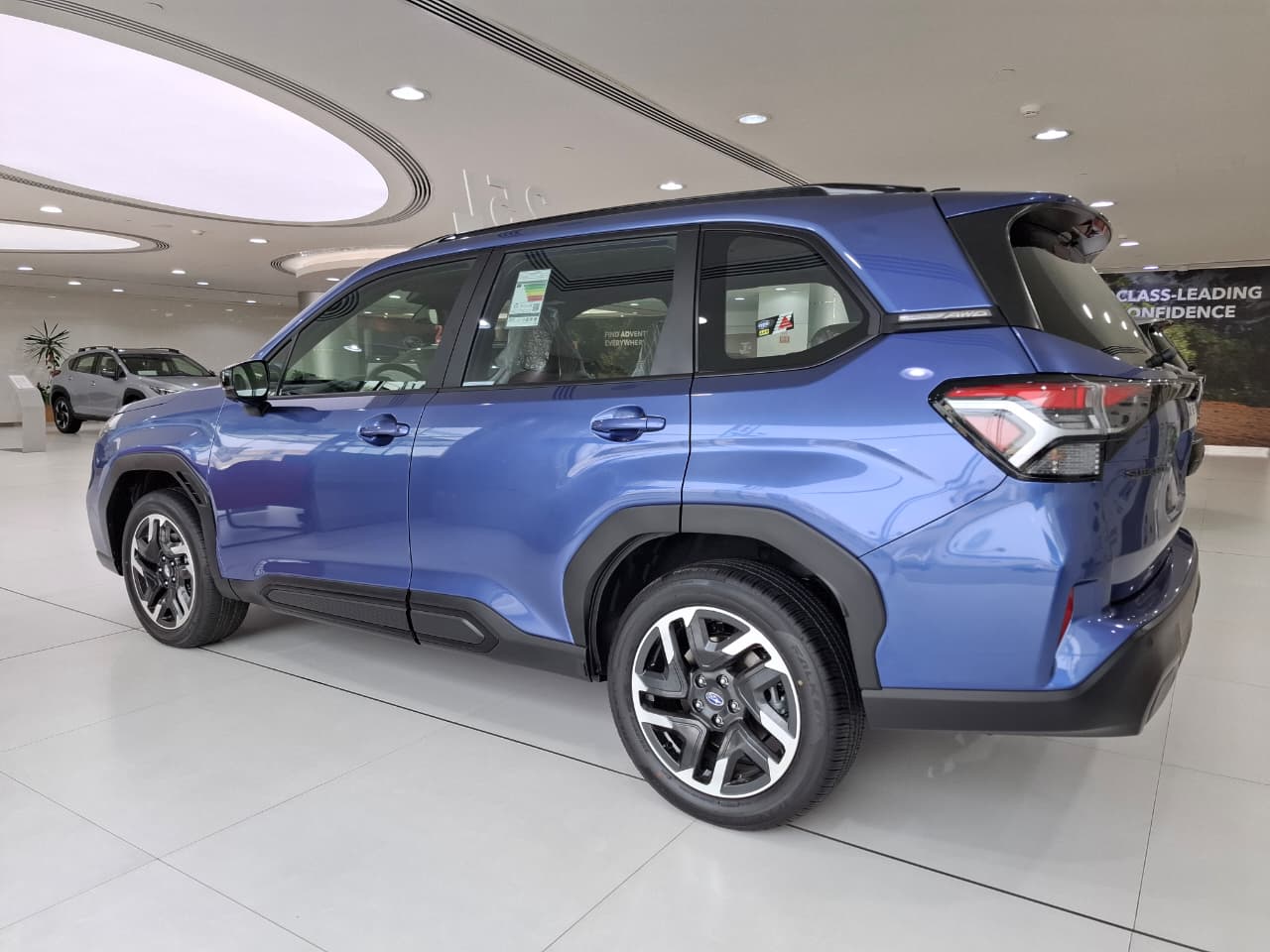 سوبارو فوريستر 2025 2.5L