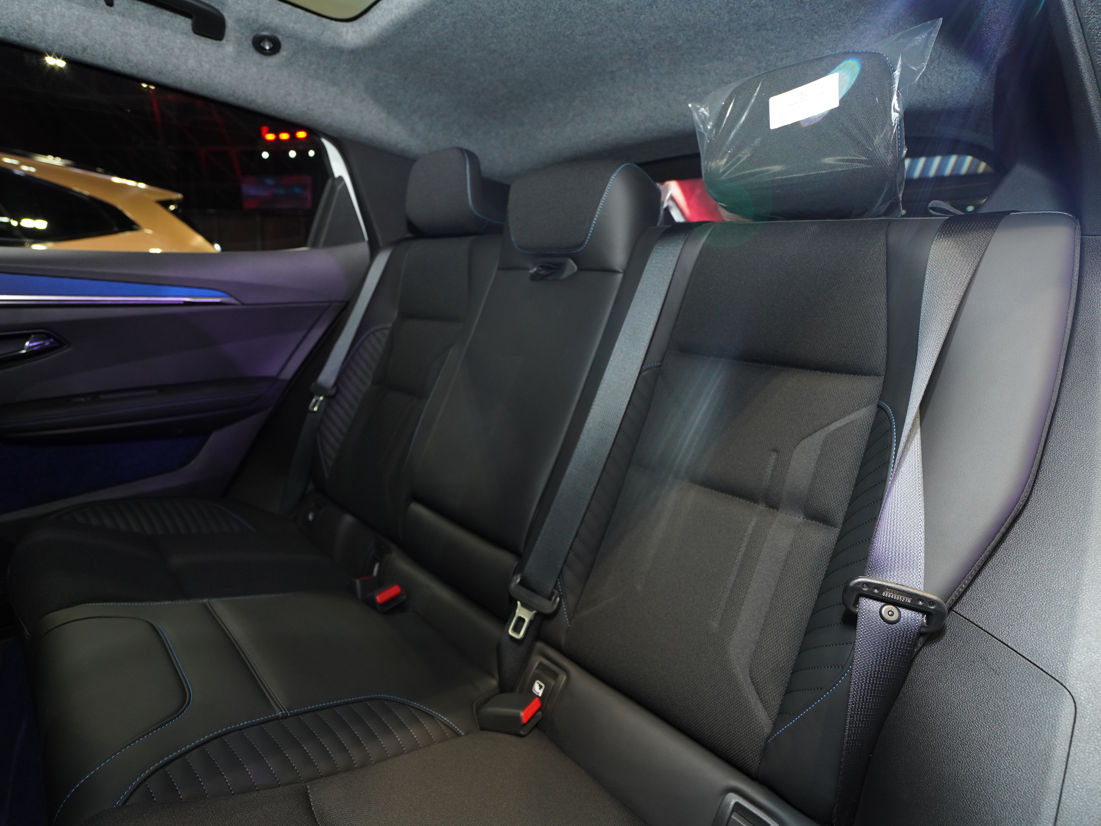 https://gcc-1307444343.cos.accelerate.myqcloud.com/cc/car-image/0fc736bd